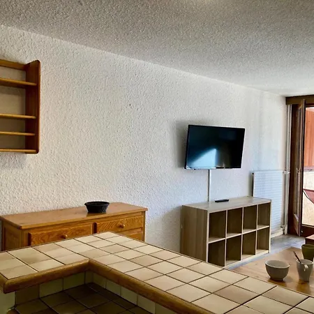 Meijotel - 2 Pieces Meijotel Mae-9371 Appartement *